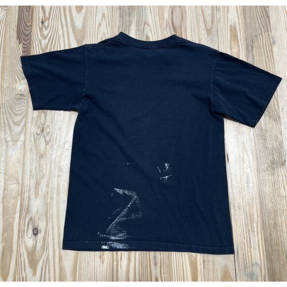 Vintage 2004 Boston Rock Band T-Shirt Tee - Adult Size Small - Picture 2 of 3